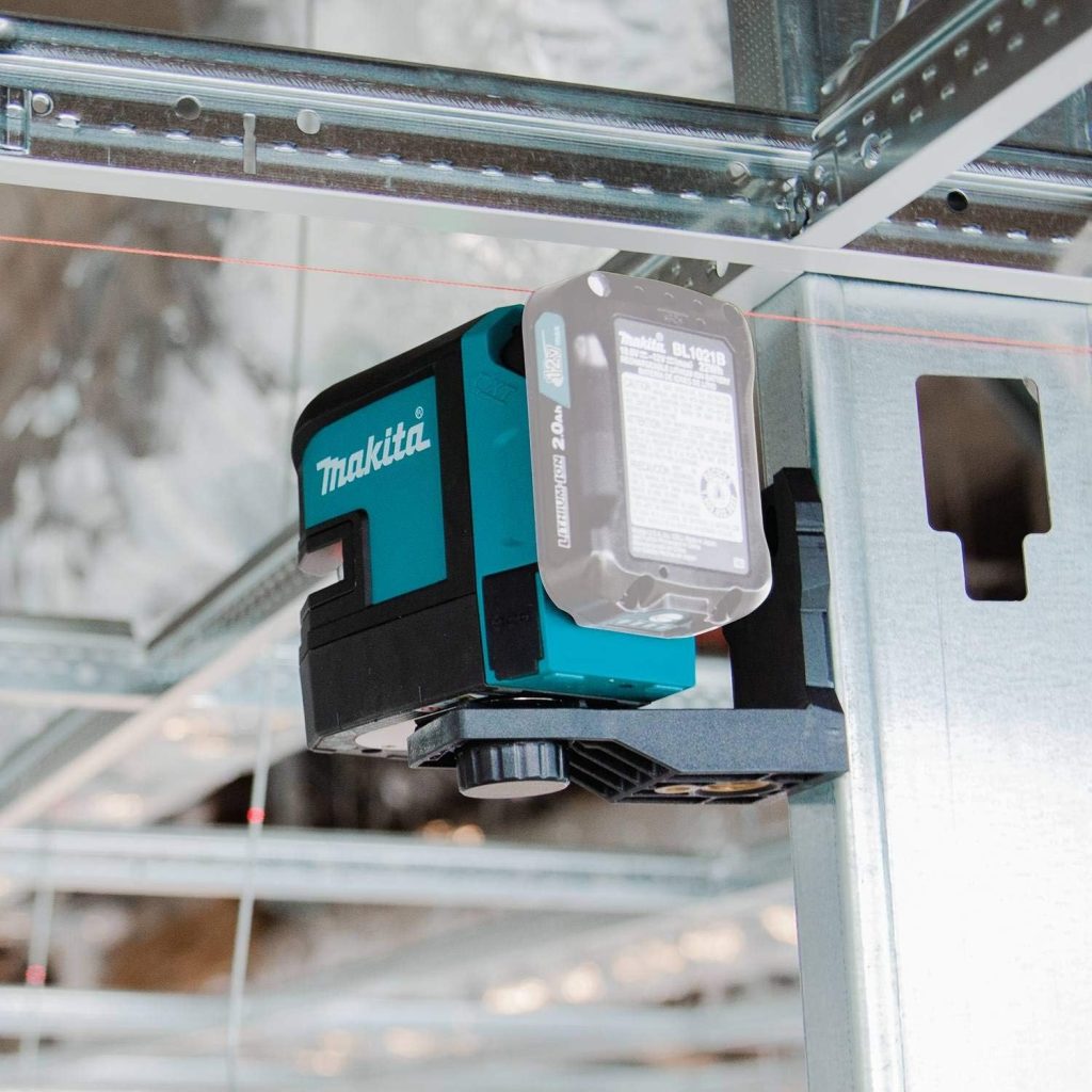 Makita Nivel láser en cruz 12Vmax CXT / SK105DZ